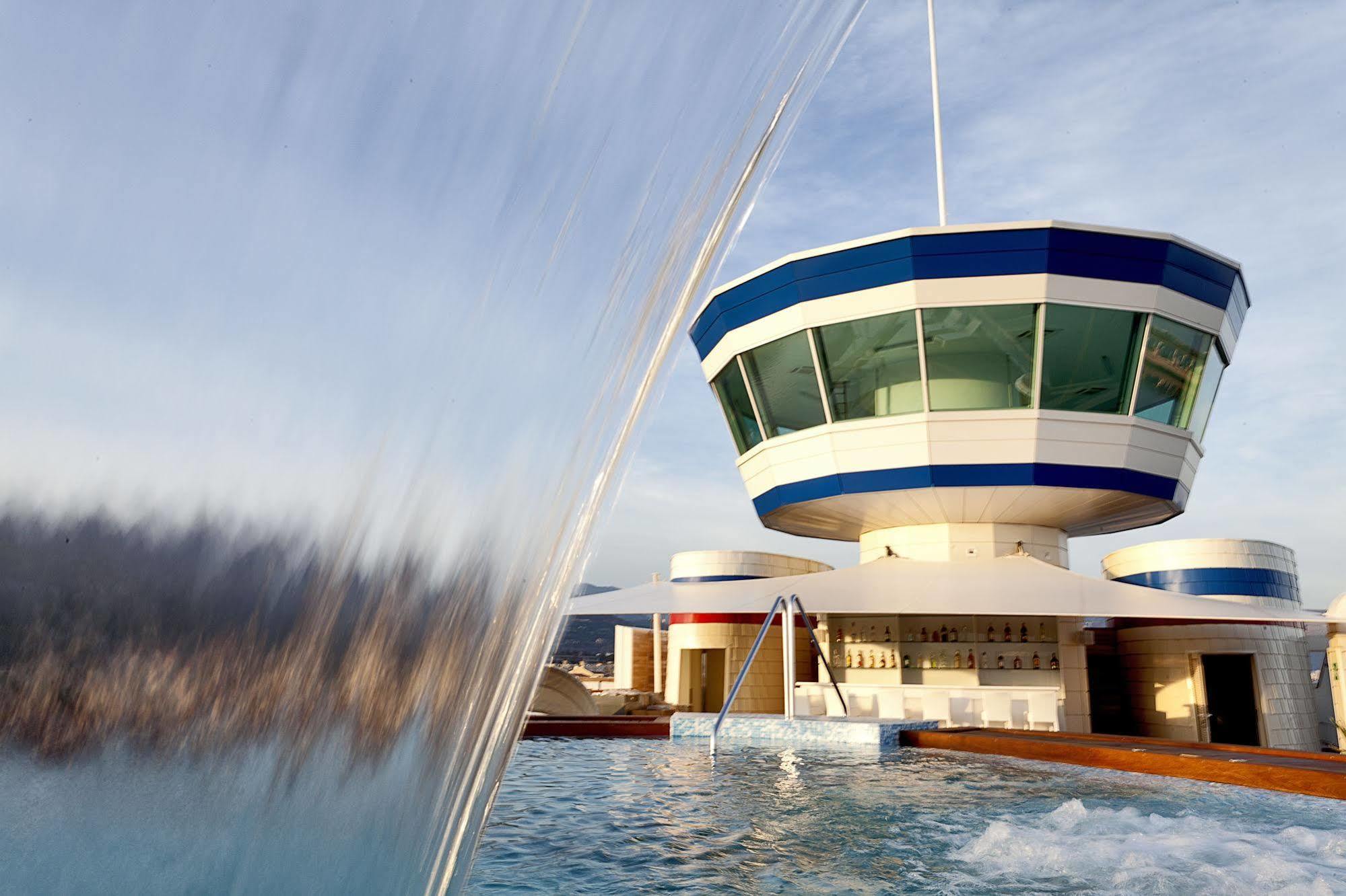Yacht Club Marina Di Loano Hotel Exterior photo